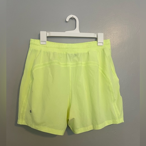 Lulu shorts - Picture 2 of 2